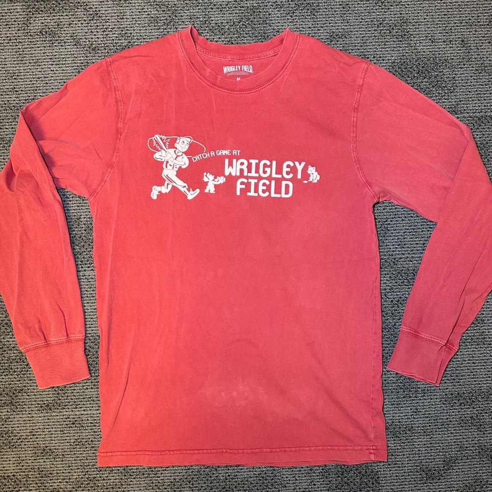 Wrigley Field Long Sleeve Shirt Mens Medium Red Ringspun Cotton Baseball Graphic